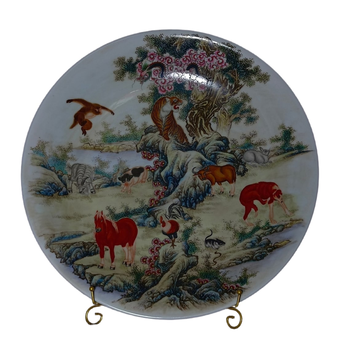 Hand-painted pastel twelve zodiac large plate: Hand-painted pastel twelve zodiac large plates, size 51x9 cm. The painting is delicate and lifelike, clear and transparent, distinct and well-spaced, with a reasonable and strict layout. The body is