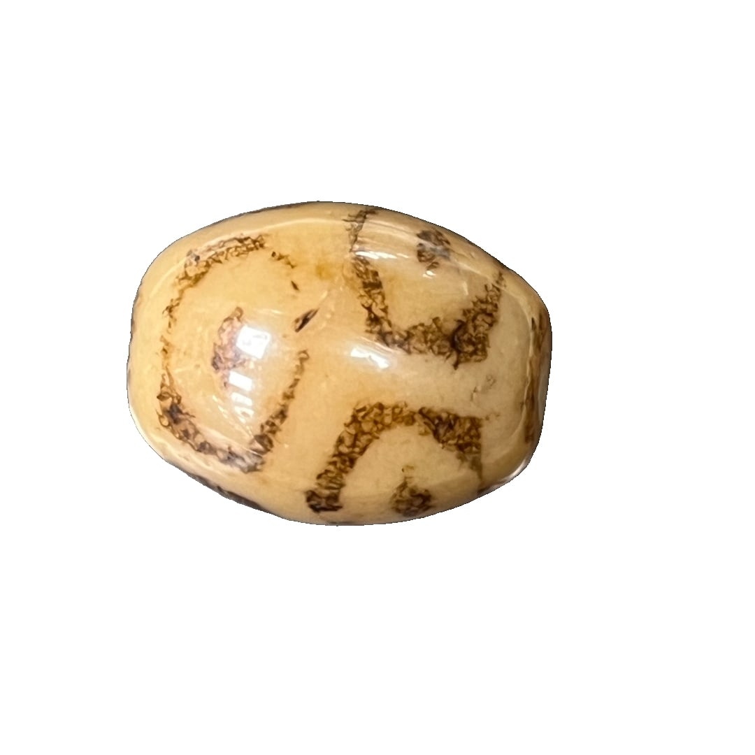 Agate Six-Eyed Dzi Bead (1 of 9)