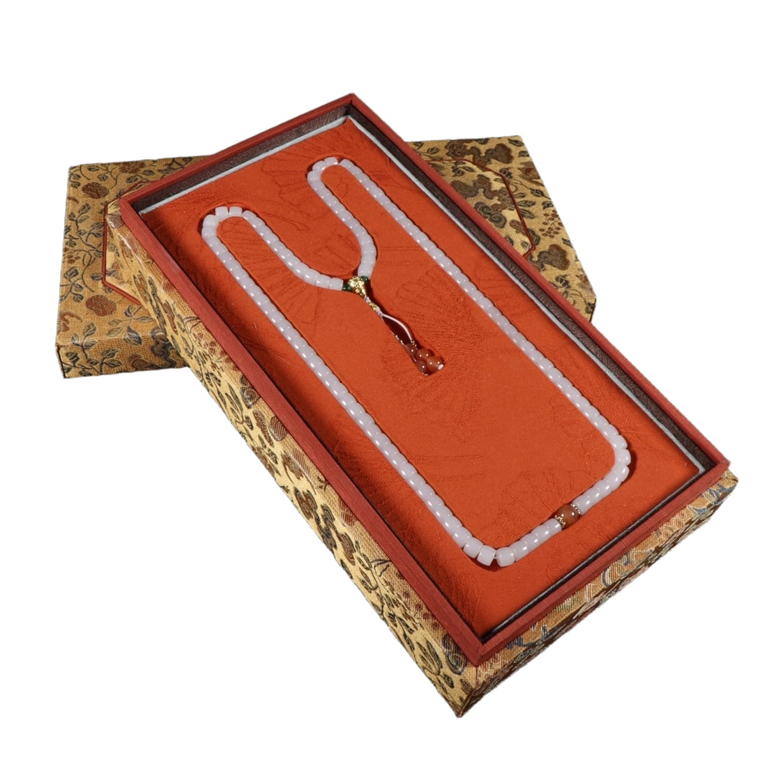 Hetian White Jade Bead Bracelet: Hetian white jade braceletSpecifications: Bead diameter 0.7cm, weight 60g Freight: 1.International Shipping: Foreign shipping costs are determined by the destination. 2.Photos, descriptions and