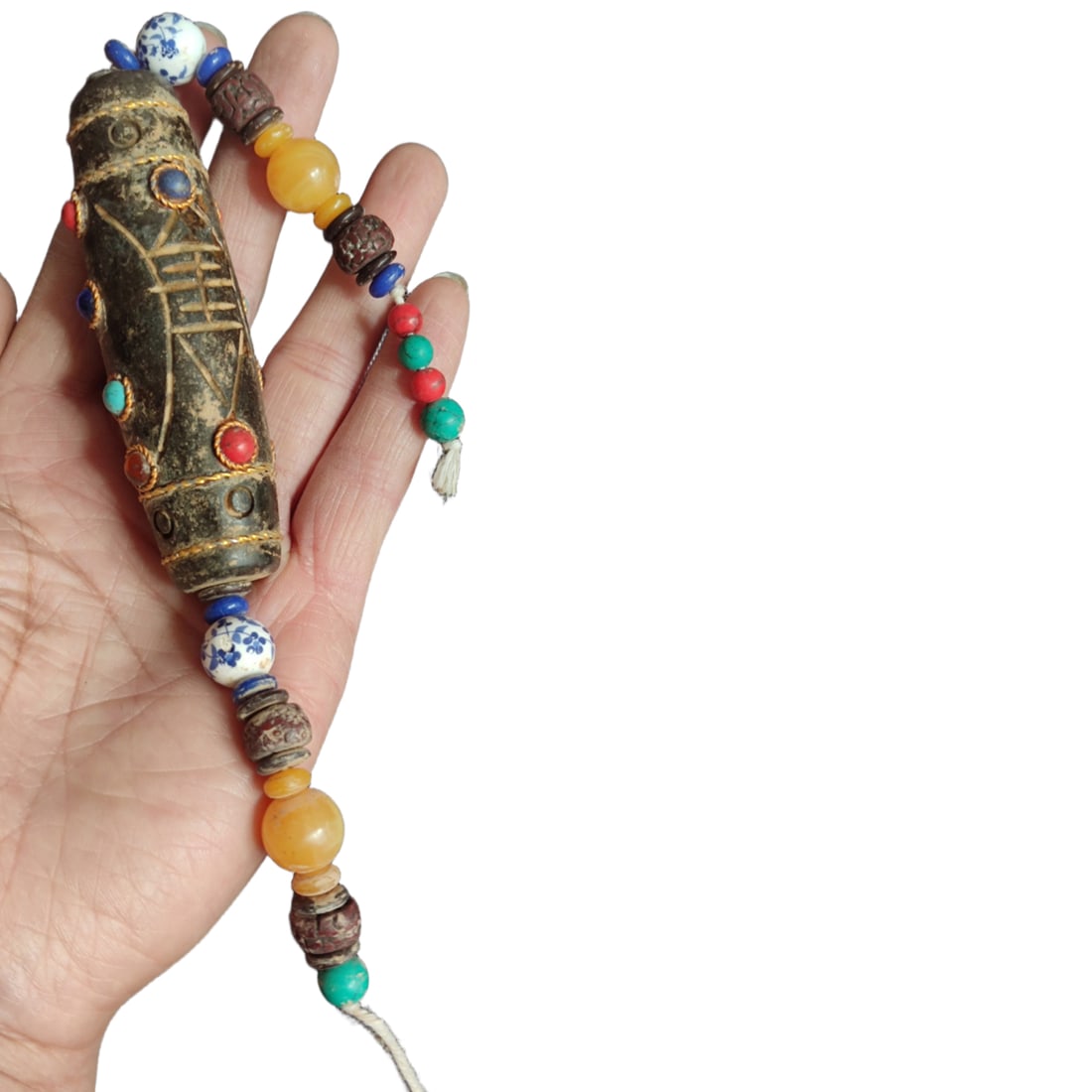 Gold Wire Inlaid Gem Meteorite Tibetan Bead Handle: A gold thread inlaid gemstone meteorite Tianzhu handle, matched with blue and white porcelain, honey amber, Bodhi and turquoise beads. 9.0/2.7 centimeters, 149 grams Freight: 1.International Shipping: