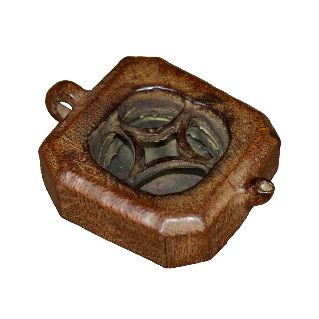 Carved Water Basin from Old Bamboo Root: Hand-carved bamboo root water basin, weighs 62 grams, pure handcraft, dimensions as shown in the picture Freight: 1.International Shipping: Foreign shipping costs are determined by the destination.