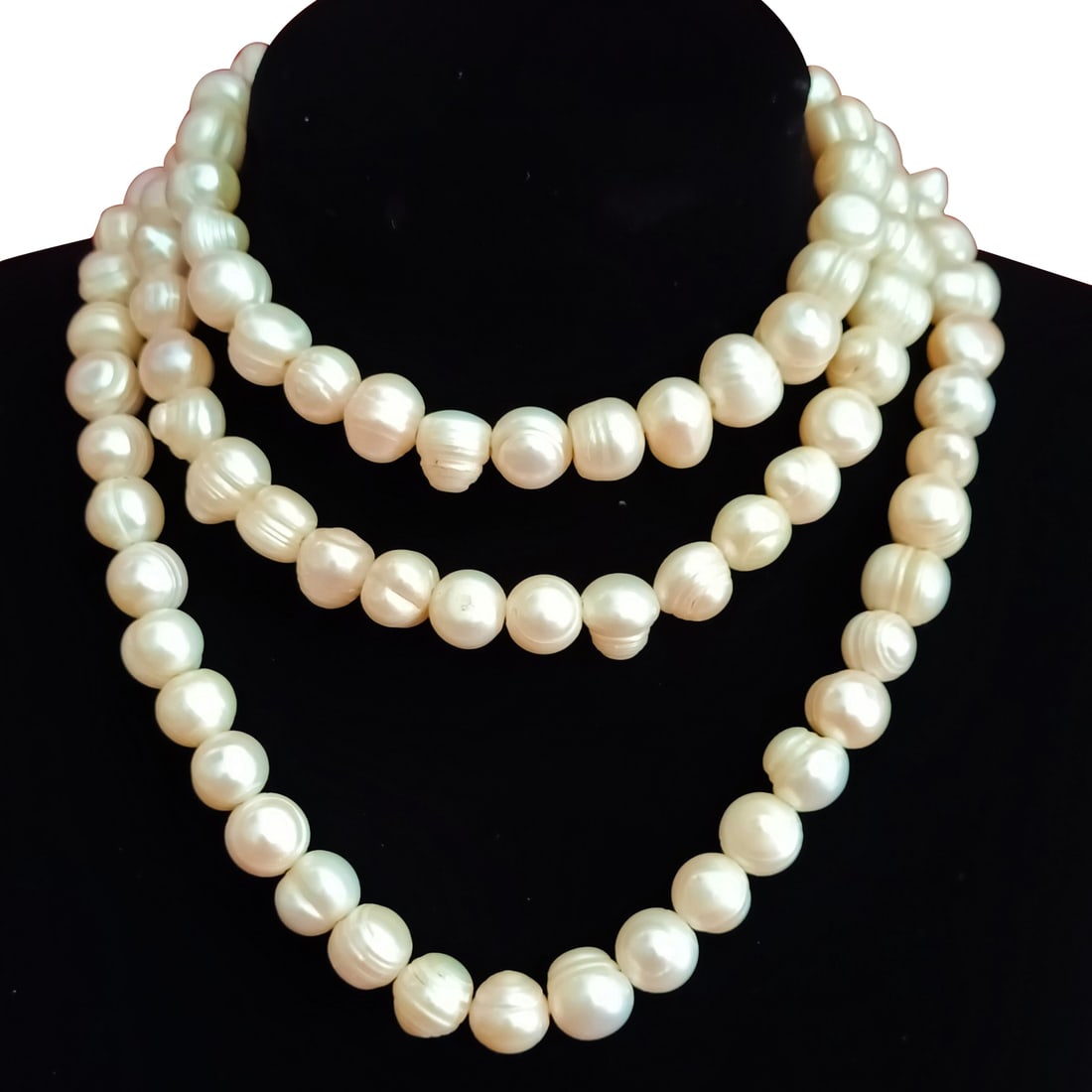 Ming Dynasty 108 Old Pearl Rosary: 108 old pearls from the Ming Dynasty prayer beads, length 1.2 meters, diameter over 1.2 centimeters, weight 232 grams Freight: 1.International Shipping: Foreign shipping costs are determined by the de