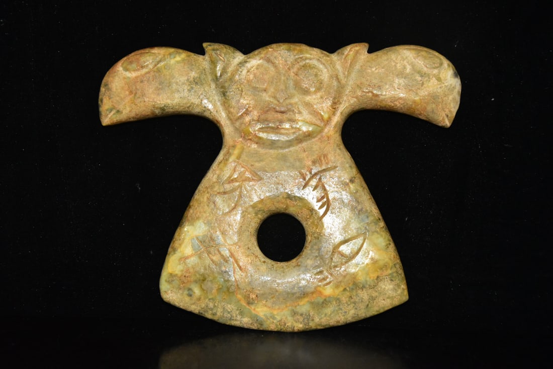 Old jade axe - 4