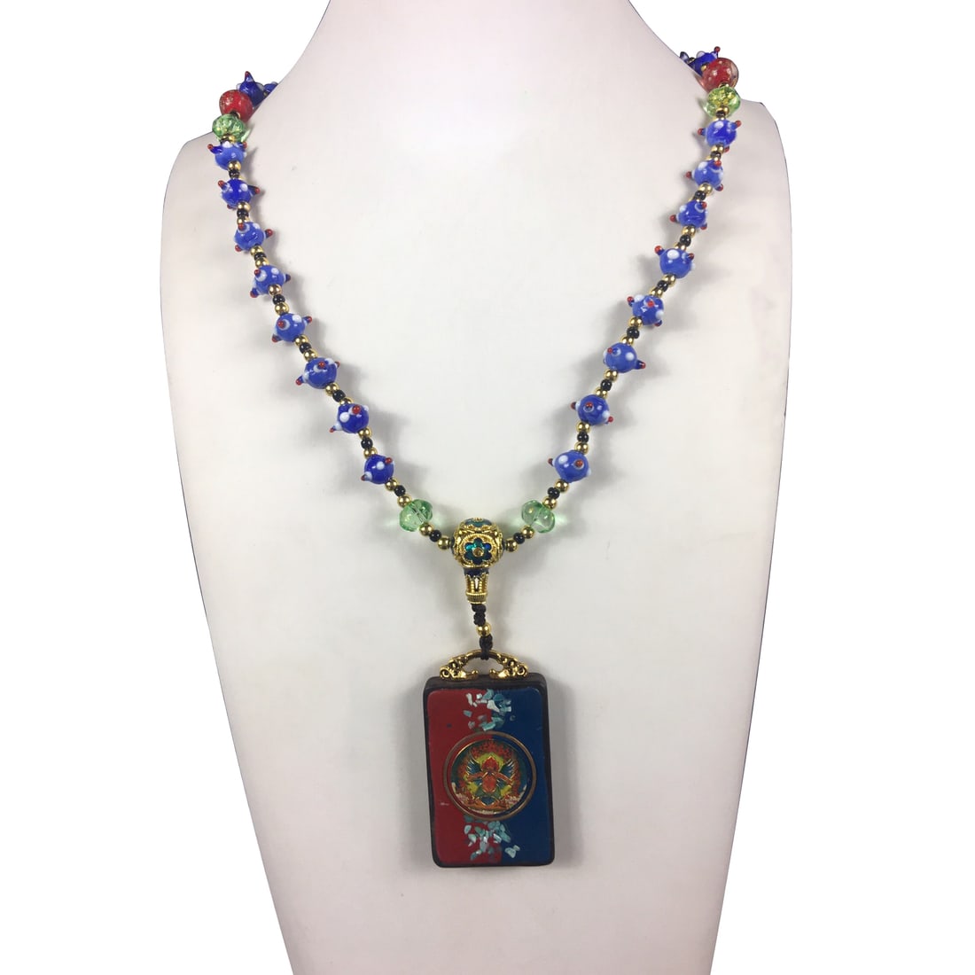 Luminous Stone Pendant with Red Gold Dragon Pattern (1 of 10)