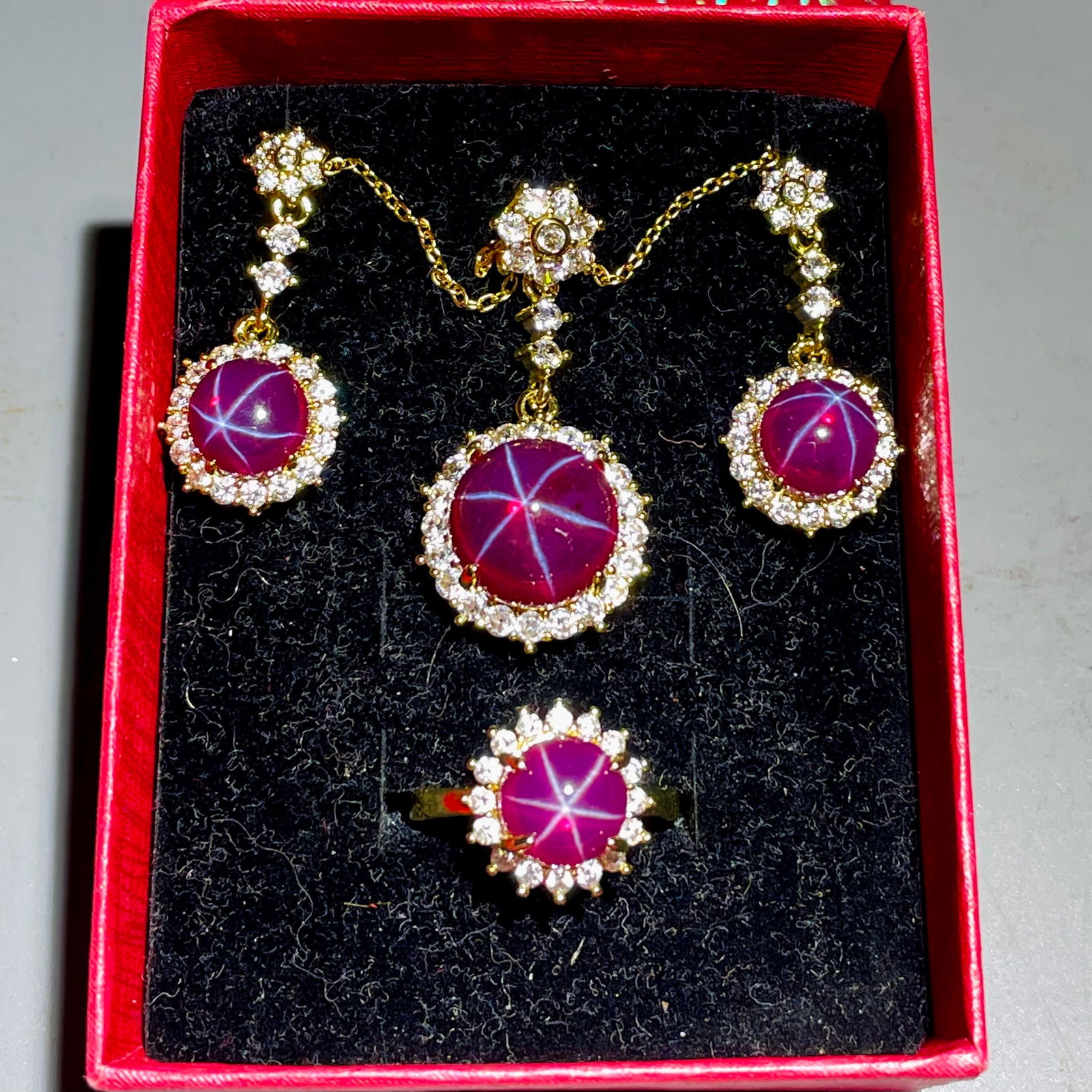 Ruby Star Gem Jewelry Set - 6