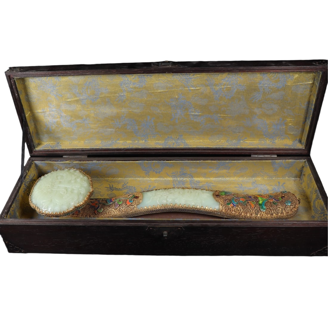 Qing Dynasty Hetian Jade Ruyi Ornament with Dragon Spitting Pearl: A Qing Dynasty Hetian jade inlaid with silver and gold large Ruyi ornament, with dimensions of 42cm in length, 10.5cm in width, and 6.4cm in height, weighing 1443g. The overall shape is exquisite, the