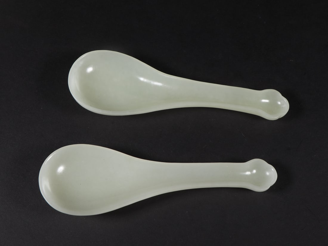 Qing Hetian Jade Tableware Set - 10