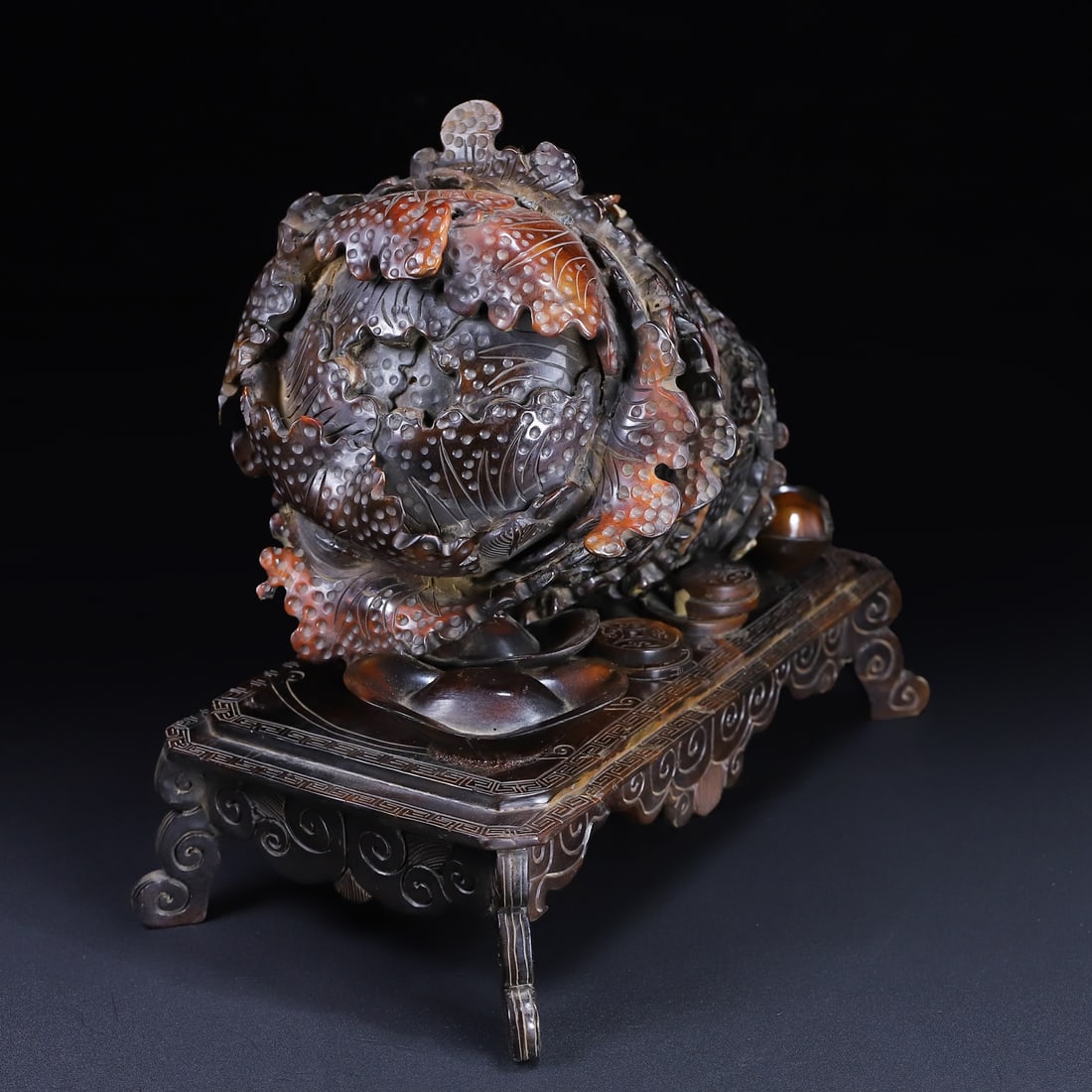 Cabbage ornament - 7