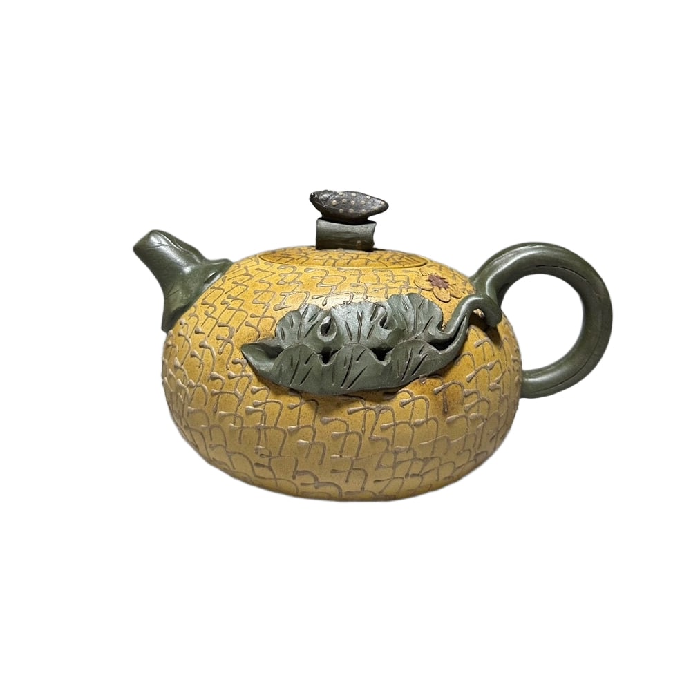 Jiang Rong, Hami melon-shaped purple clay teapot. (1 of 10)