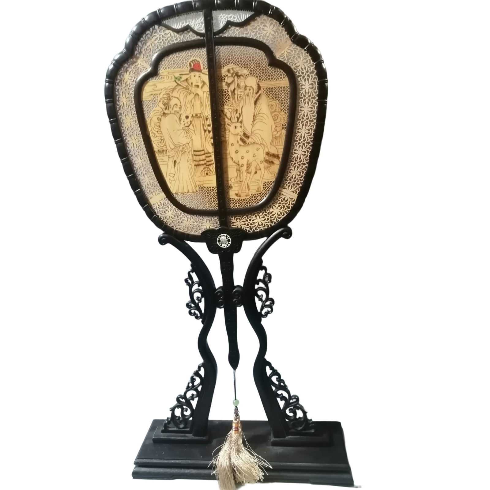 Fu Lu Shou Three Stars Fan Screen: The Three Star Fan Screen Ornament of Fu, Lu, Shou, measures approximately 65×32.7×10 centimeters and weighs around 873 grams. It is exquisitely crafted with traditional auspicious patterns, rich in