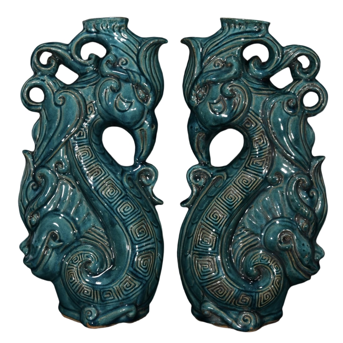 Da Zhou Celadon Peacock Green Feng Zun (1 of 12)