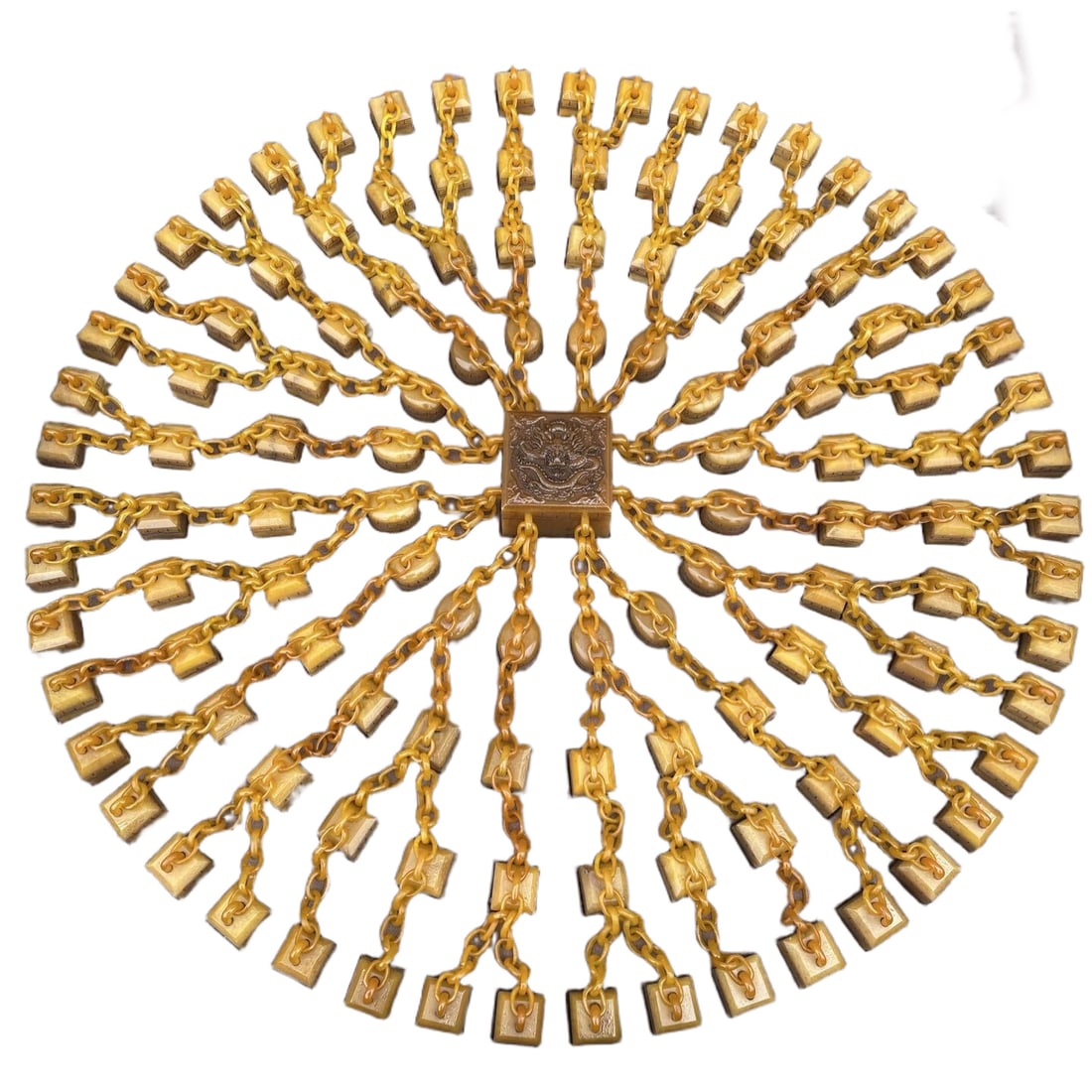 Tianhuang stone Qing Dynasty Qianlong imperial seal: Tianhuang Shiqing Qianlong Imperial Seal with 120 consecutive stamps made by CangmenDimensions: The large seal is 7cm high and 8cm wideThe small seal is 5.5cm high and 3cm wideWeight: 115.4 catties