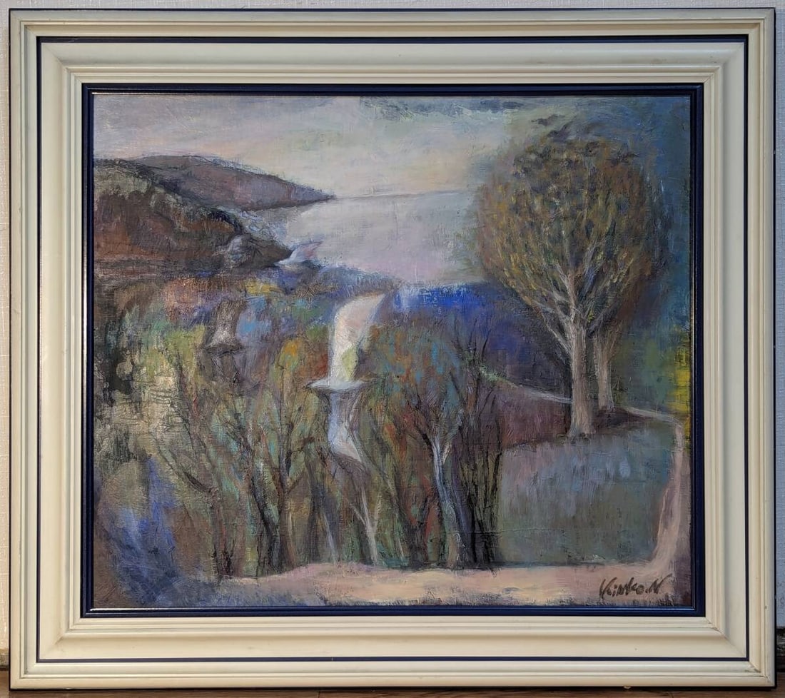 Oil Painting (No.10) White Seagulls Dancing by the Seaside – Dreamlike Coastal Landscape: An original oil painting (No.10 size) depicting white seagulls soaring above a coastal landscape. The composition captures a poetic seaside scene where white gulls glide across the sky above a wooded