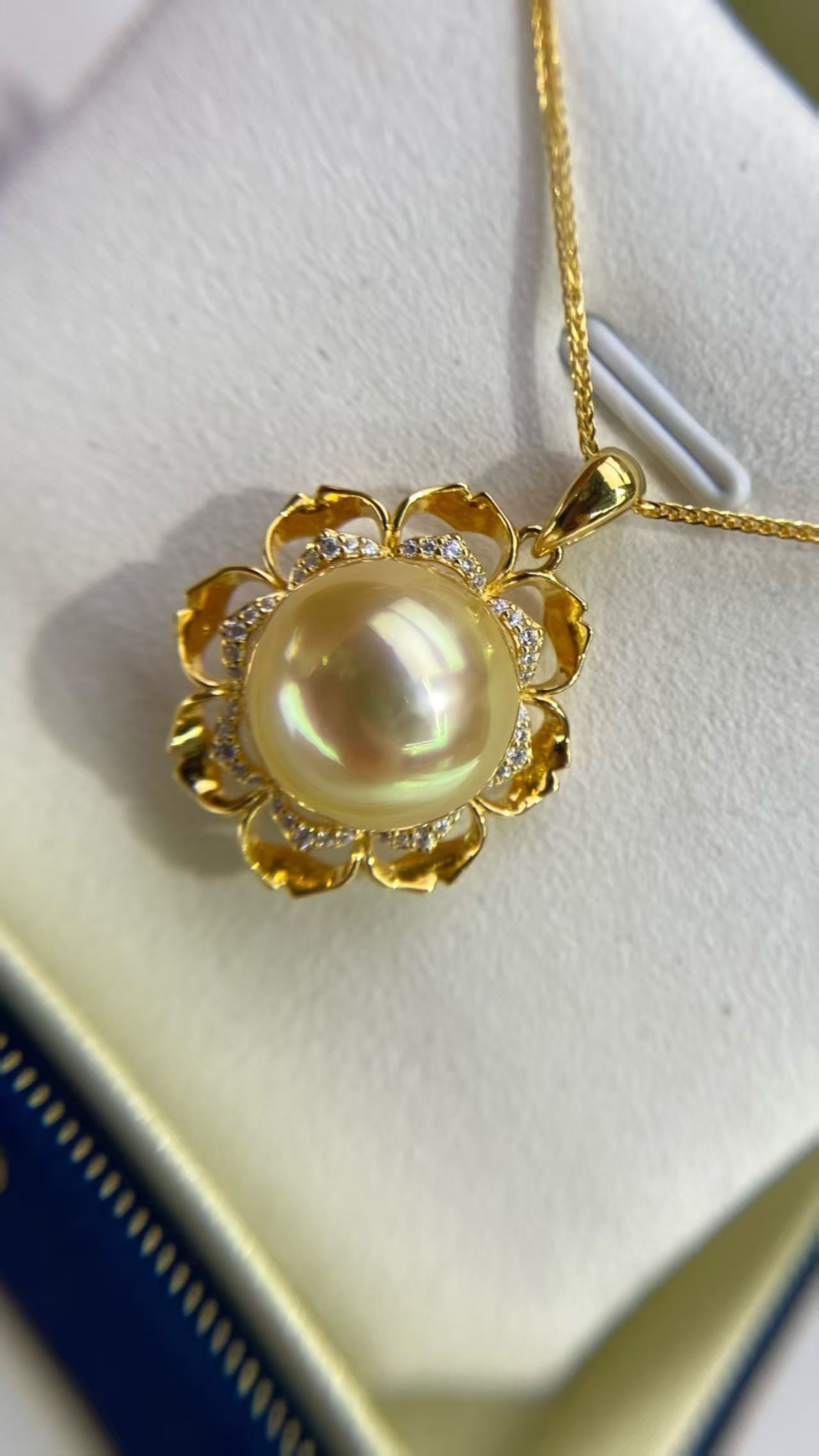 925 silver inlaid with zircon gold pearl pendant (1 of 6)