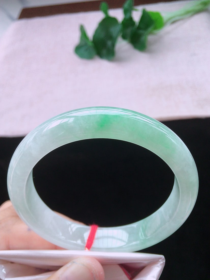 Natural jadeite Bracelet (1 of 9)
