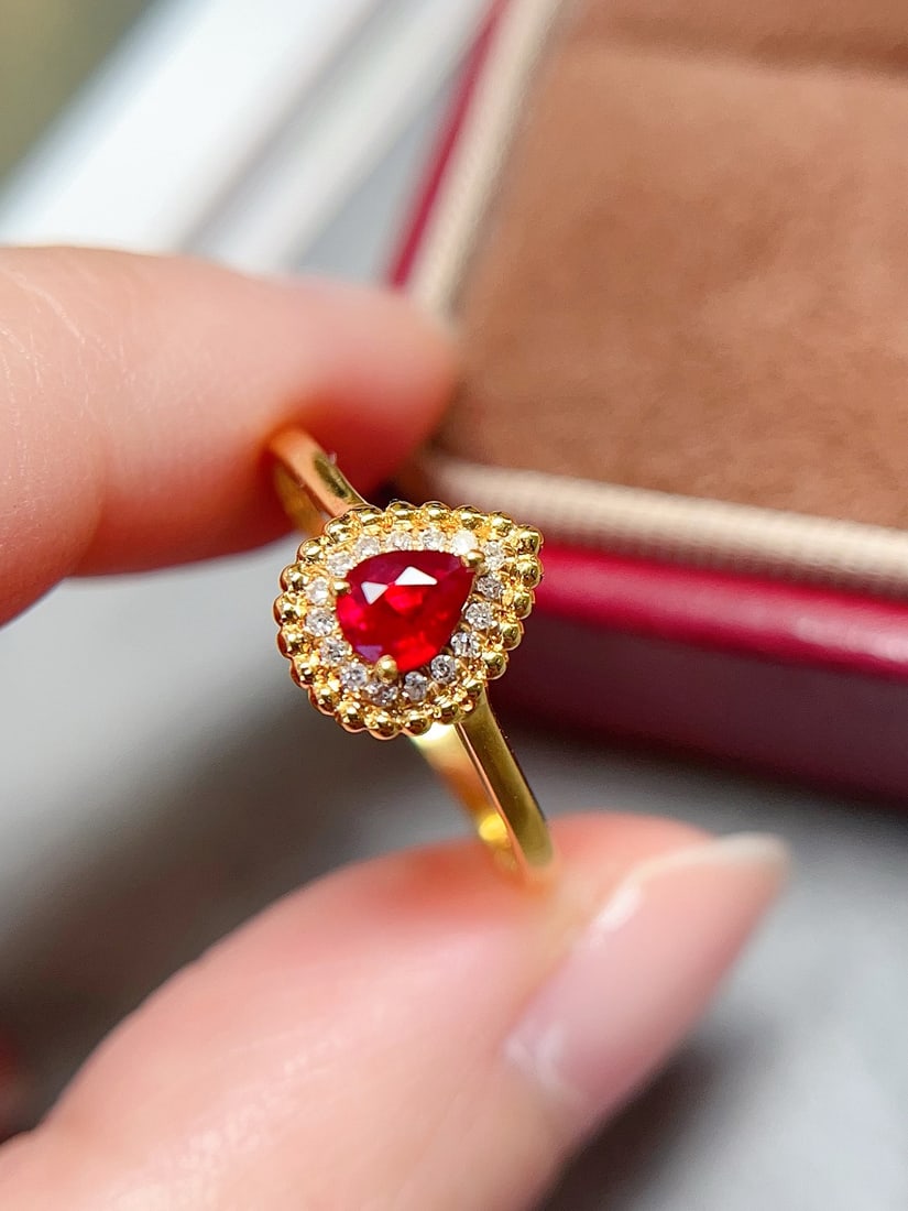 18K Gold Ruby Ring - 4