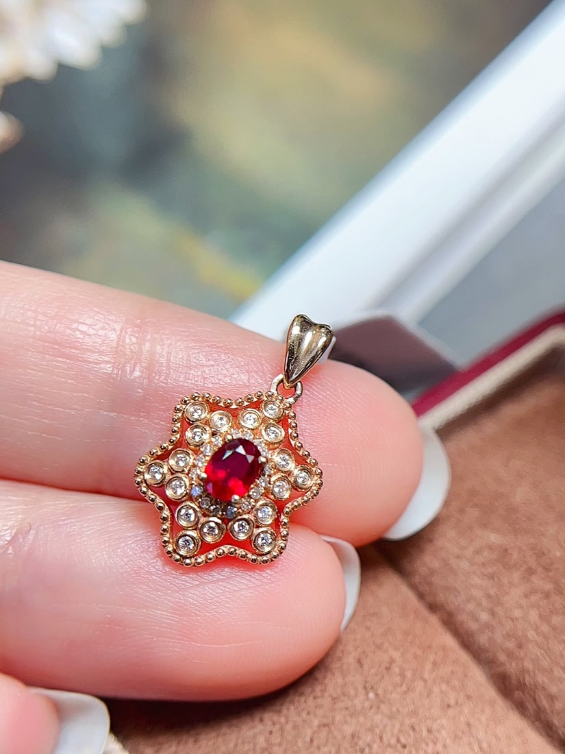 18K gold ruby pendant - 2