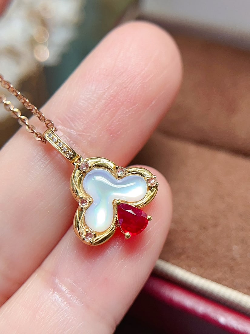 18K Gold Natural Ruby Pendant - 3