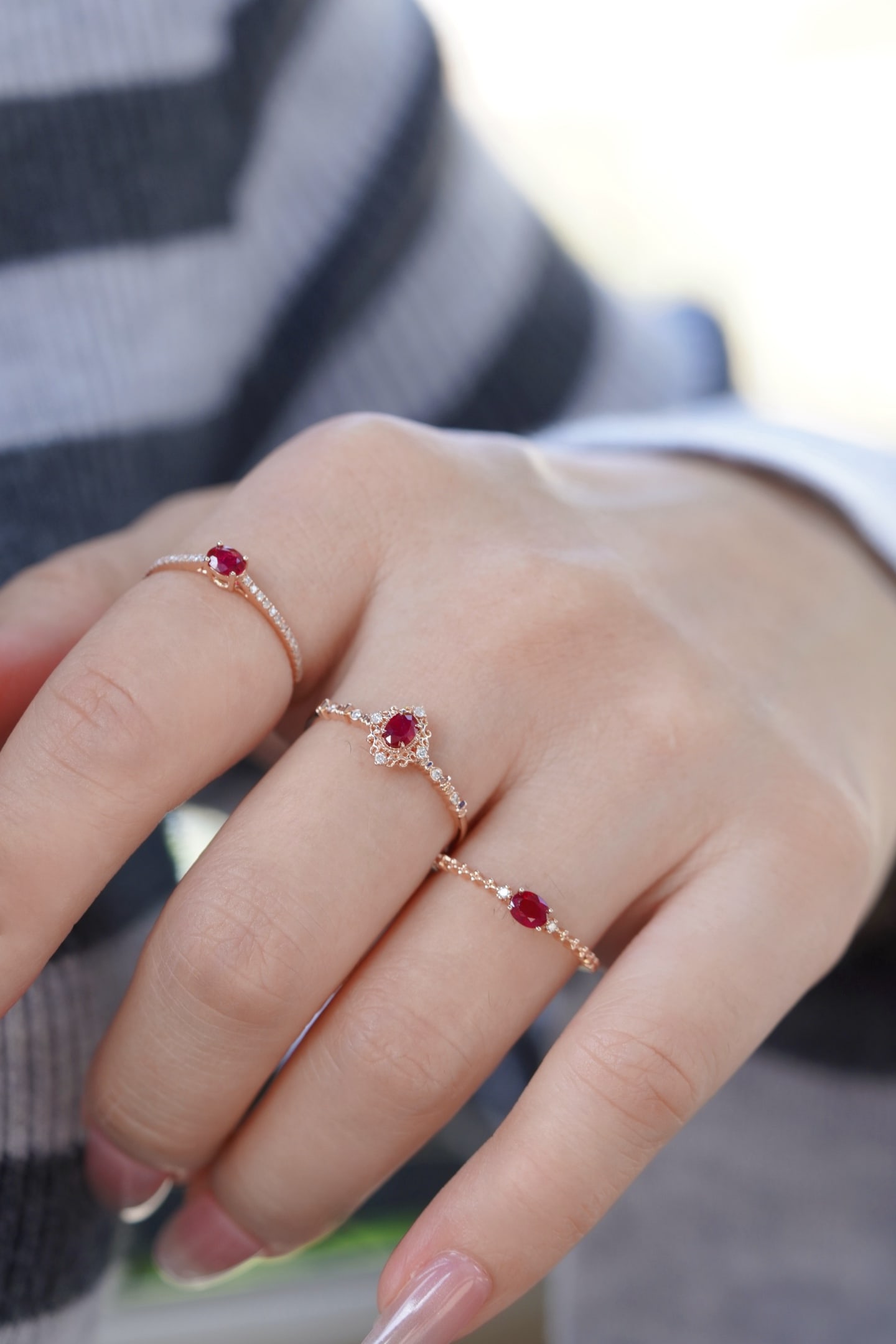 18K Gold Natural Ruby Ring - 9