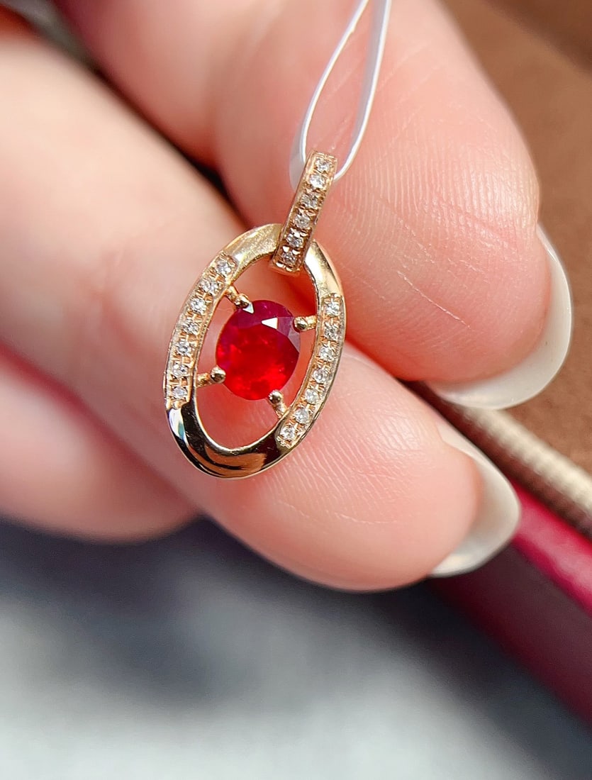 18k Gold Ruby Pendant - 3