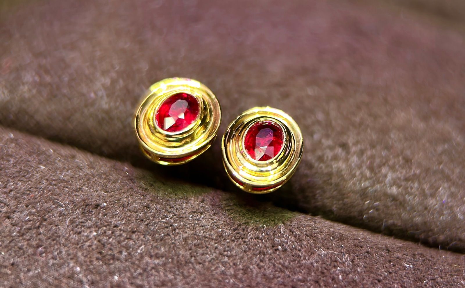 18k Gold Ruby Earrings - 3