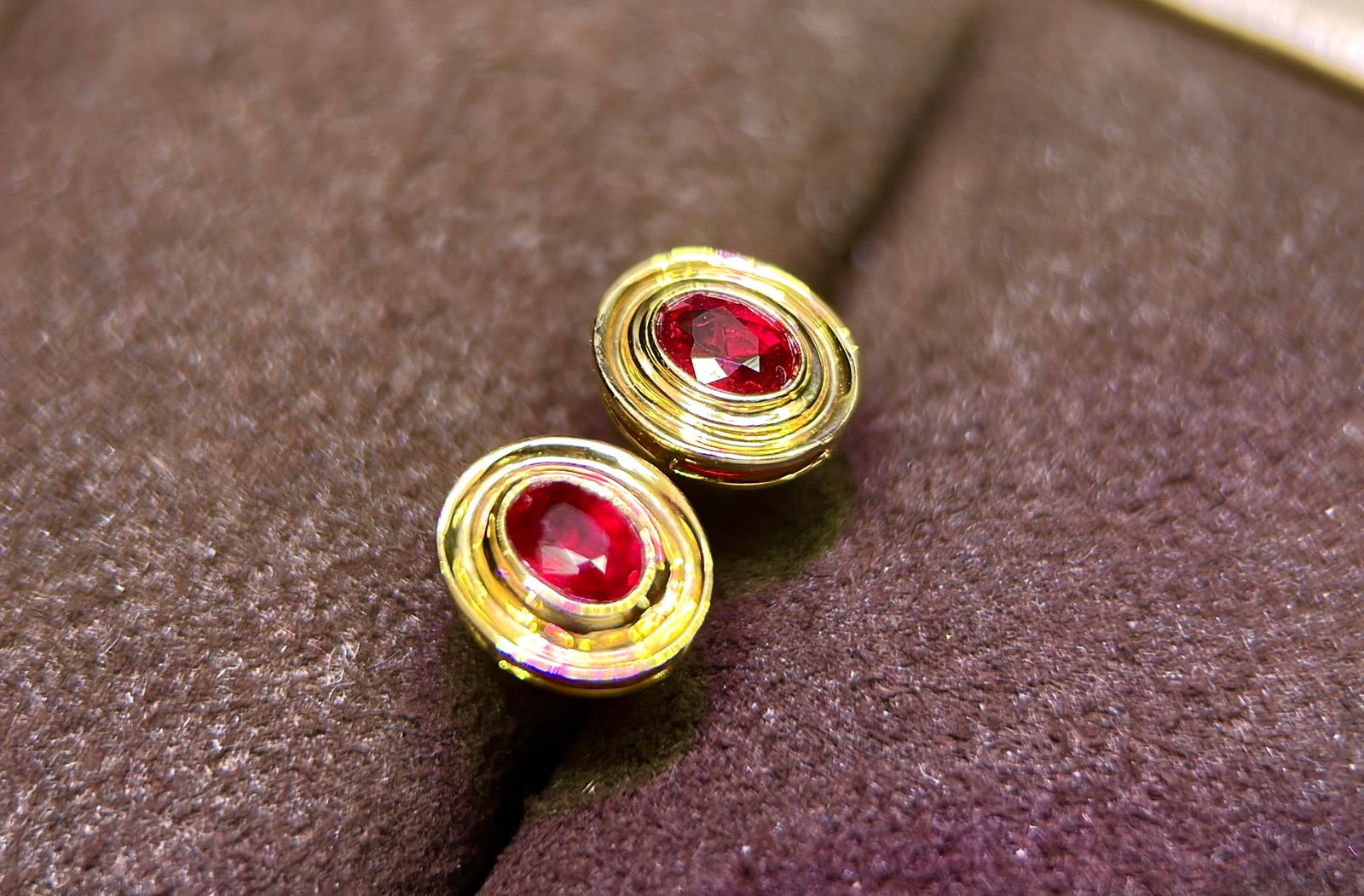 18k Gold Ruby Earrings - 5