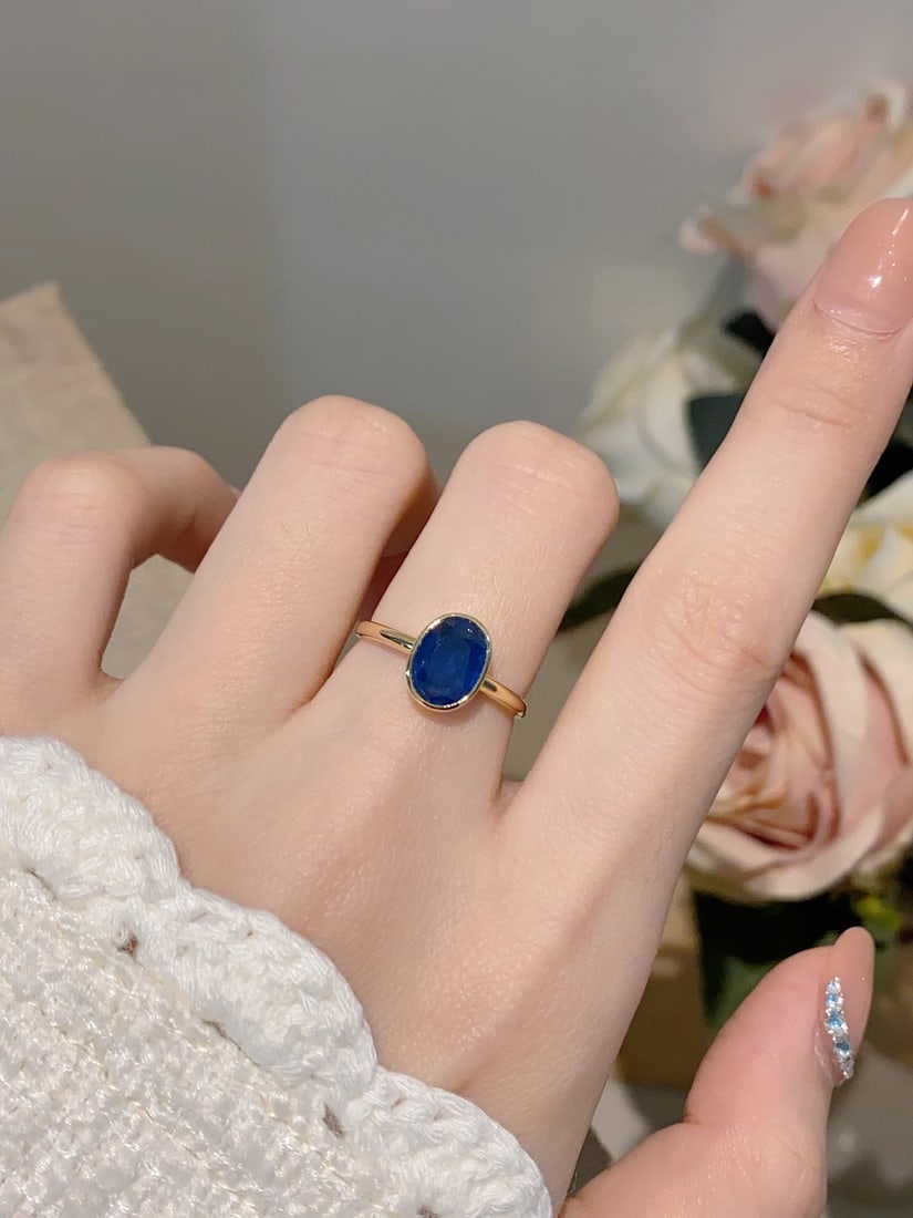 18k Sapphire Ring - 4