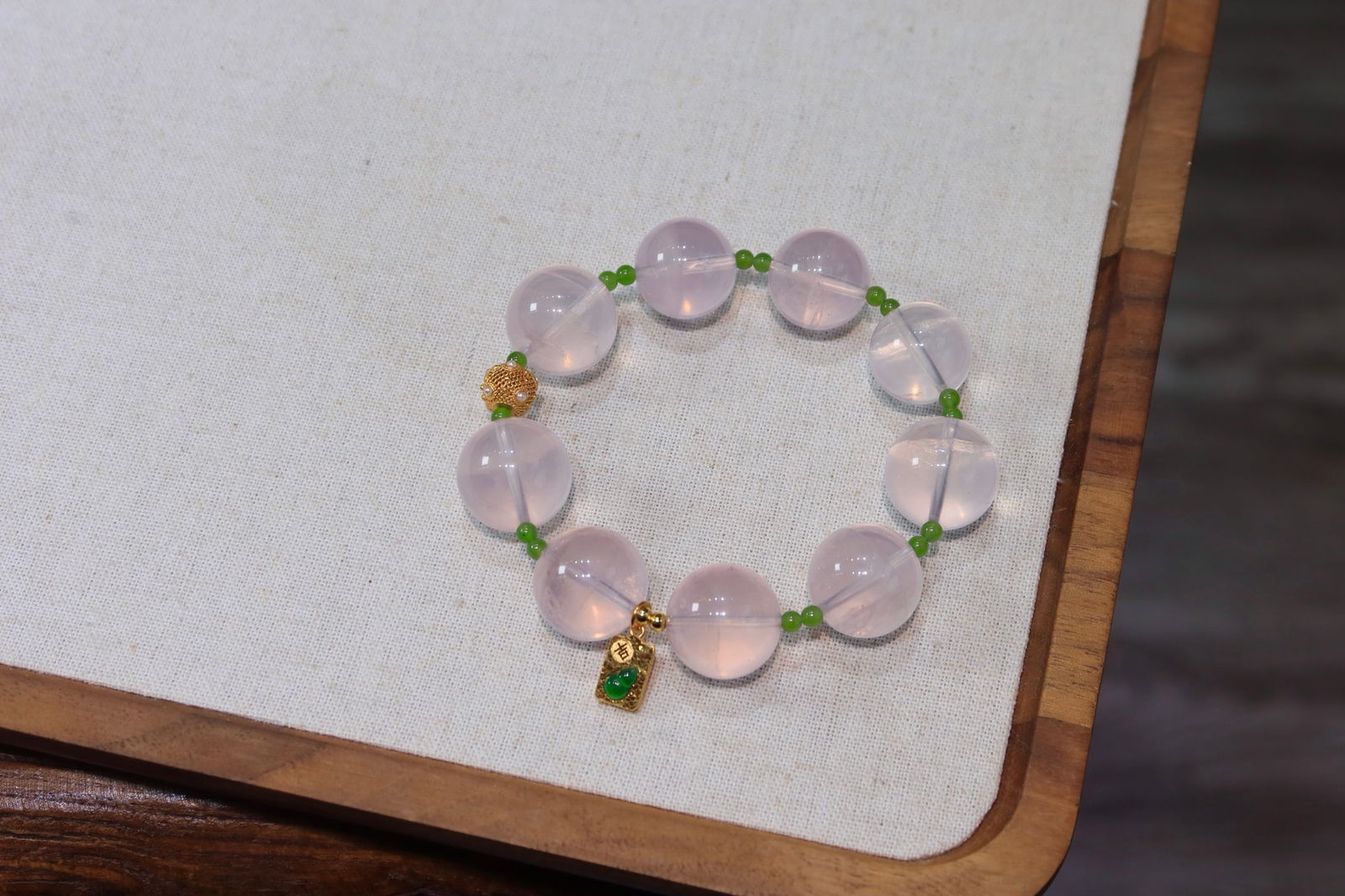 Natural rose quartz bracelet (1 of 6)