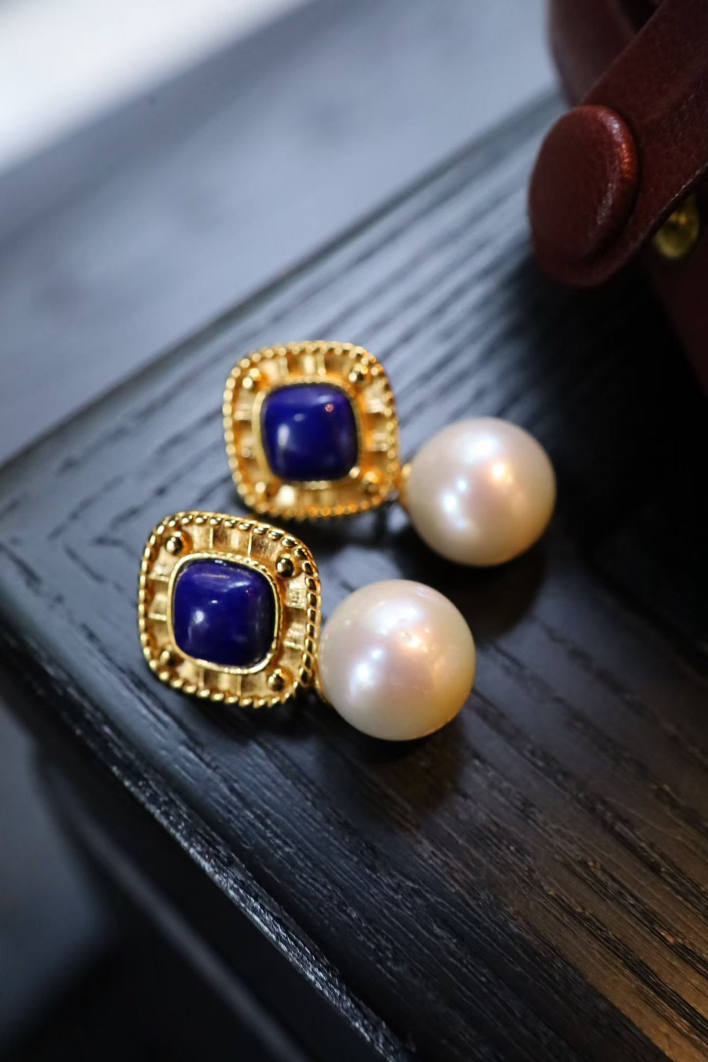 Natural turquoise and natural pearl earrings: These earrings feature natural pearls as the main stone, showcasing the high perfection and delicate luster of pearls. The 12mm size of the pearls makes them a perfect match for any occasion, enhancin