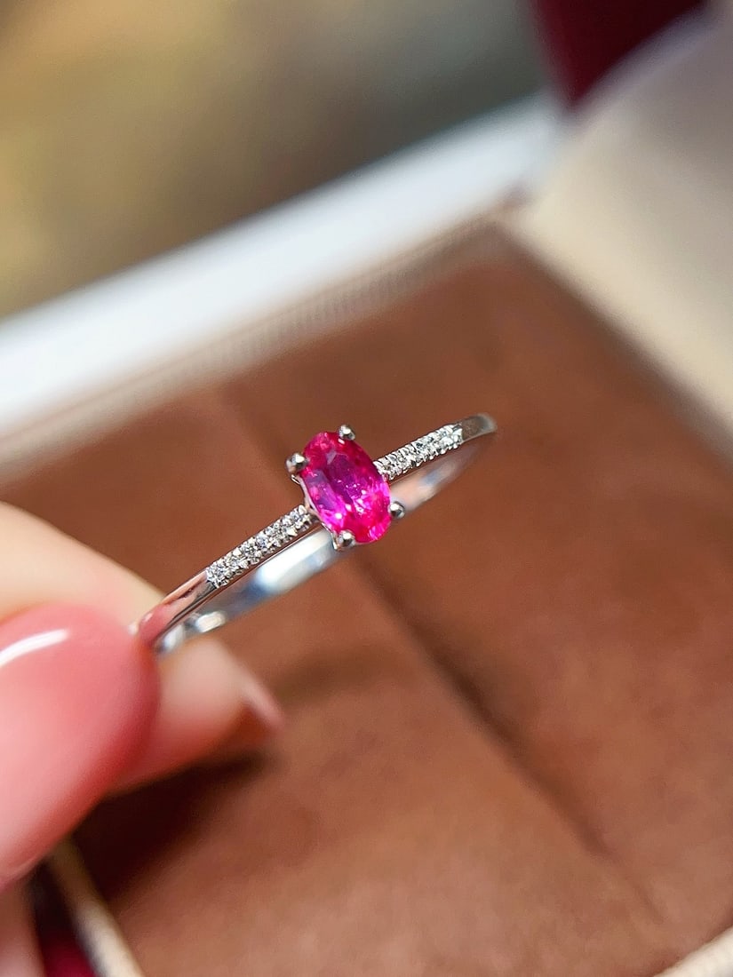 18K Gold Ruby Ring - 4