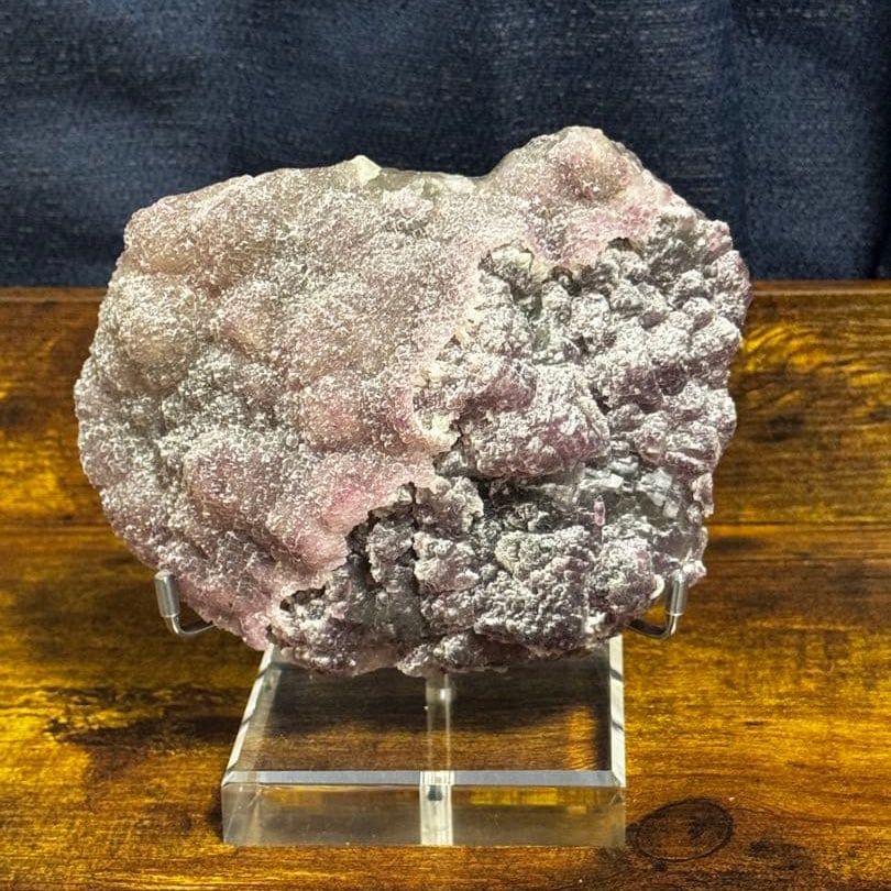 Rare Natural Fluorite Rough – Purple × Green Bi-Color Crystal Display Specimen: This is a rare bi-color natural fluorite rough specimen, featuring completely different expressions on each side. The front surface is densely covered with fine purple crystals, radiating a natural,