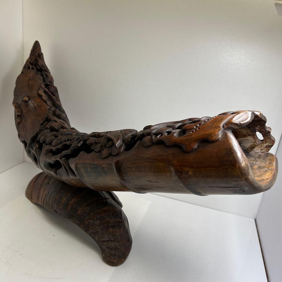 Large Openwork Bamboo Figure Sculpture – Width approx. 76 cm / Max Height approx. 42 cm: An impressive large-scale openwork bamboo sculpture depicting human figures. Expertly crafted from bamboo, this piece showcases intricate carving and a striking presence, making it ideal as a