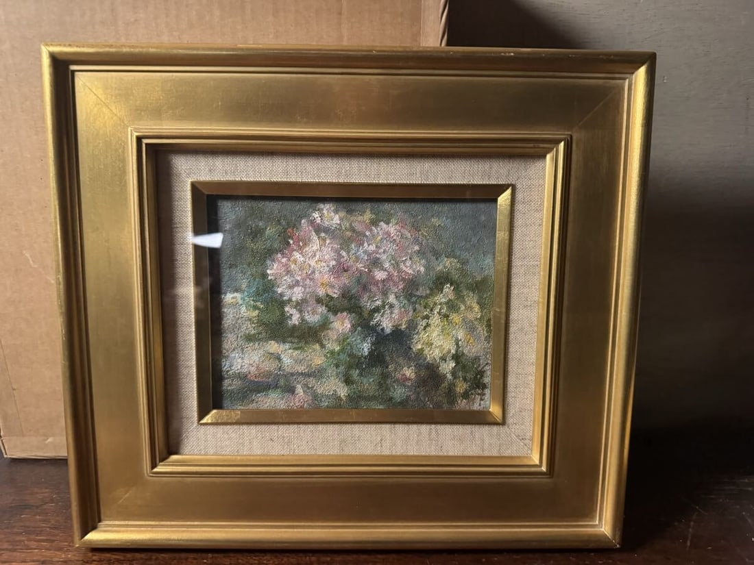Authentic Yoshiyuki Yatsu Chrysanthemum Oil Painting (F0), Framed – Still Life Floral Art for: This is an authentic oil painting titled Chrysanthemum by Yoshiyuki Yatsu. Rendered in F0 size, this intimate still life captures the quiet elegance of chrysanthemums through a rich and deeply express