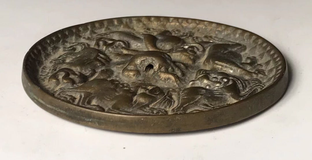 The longevity bronze mirror - 7