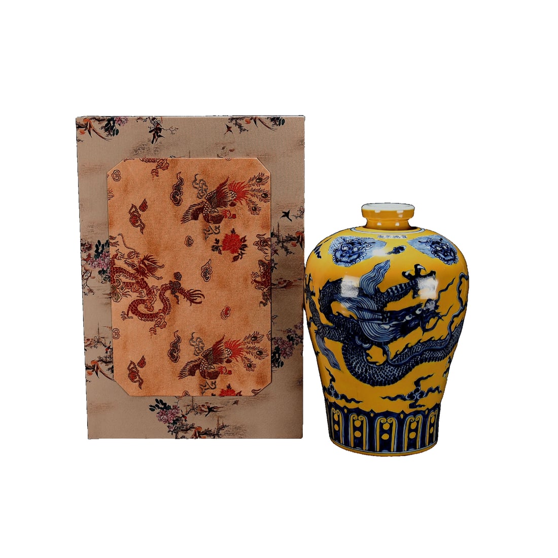 Ming Xuande yellow ground blue and white dragon pattern plum vase: This Ming Dynasty Xuande period yellow ground blue and white dragon pattern plum vase stands at 30 centimeters tall, with a moderate opening diameter, a plump body, and smooth lines. The entire body i