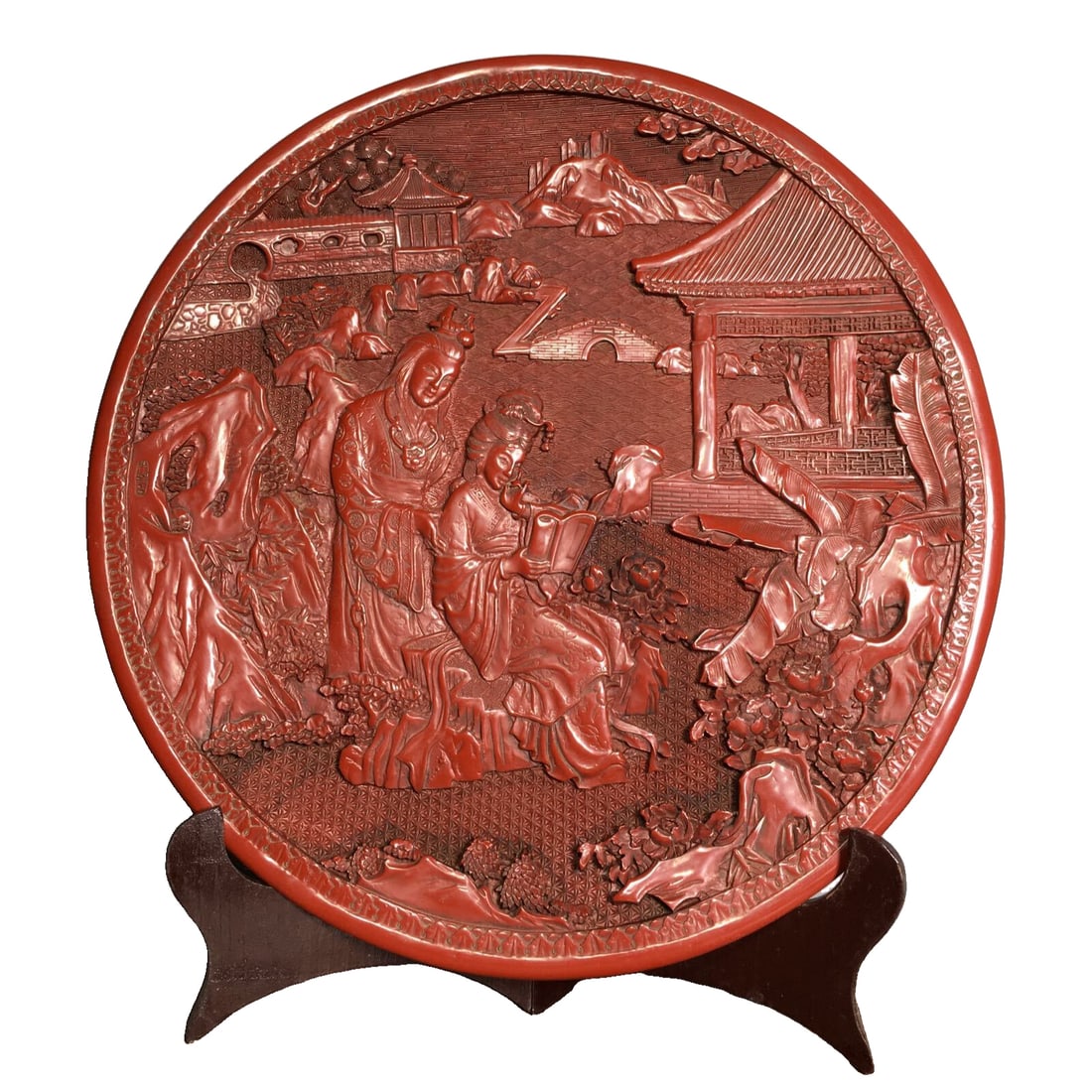 Tin red lacquer tray: Tin red lacquer tray, with a diameter of 36.5 centimeters and weighing 1040 grams.