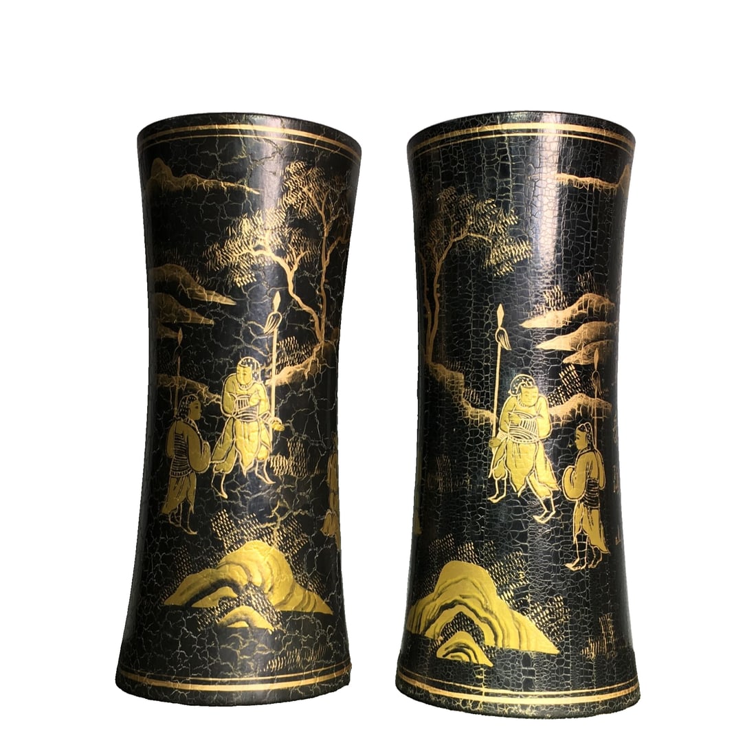 A pair of lacquerware brush pots with gold-painted hair patterns on wooden bodies.: A pair of lacquered golden hairbrush holders with wooden base. 28 cm in height, 12 cm in diameter, total weight of the pair is 1370 grams.