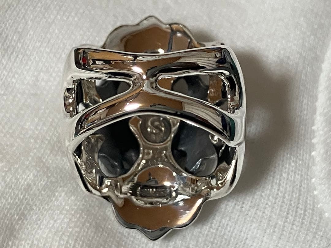 (Second-hand) Silver ring, size 17. - 9