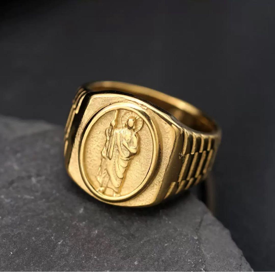 (Second-hand) Silver men's and women's ring, fashionable accessory, brand new unused: Silver men's and women's rings, fashionable accessories, brand new unused, gold color, size 13.