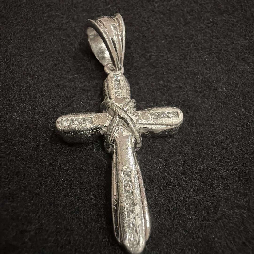 (Second-hand) 925 Silver Cross Pendant (1 of 5)