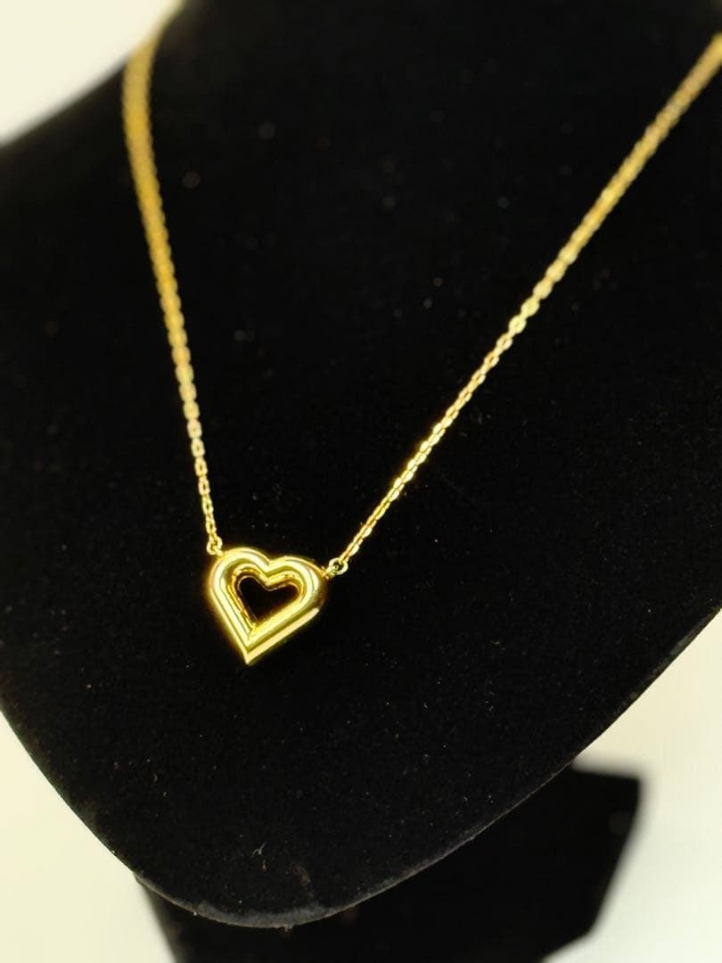 (Second-hand) Louis Vuitton Pendant Cool Gold Heart Necklace (1 of 9)