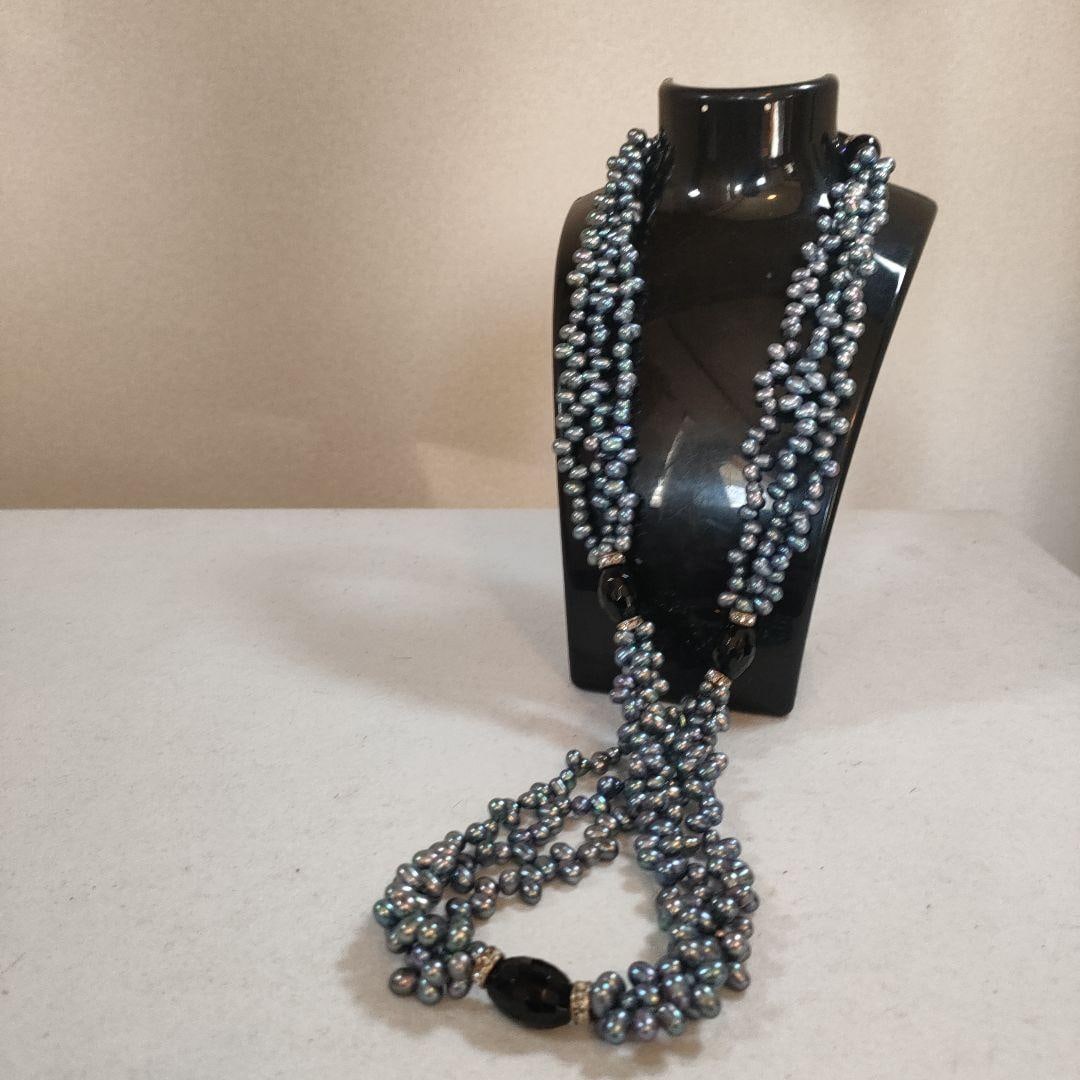 (Second-hand) Freshwater pearl designed necklace: Freshwater pearl necklace design