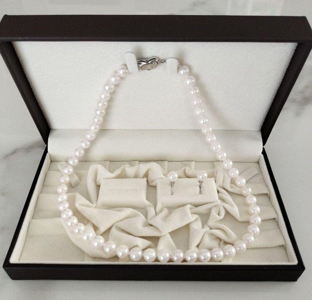 (Second-hand) Akoya Pearl Necklace and Earring Set: Akoya Pearl Necklace and Earrings Set, Akoya Pearls, approximately 6.5-7.0 millimeters Total length: approximately 43.5 centimeters Pearl Earrings Material: K14WG Approximately 7.0 millimeters