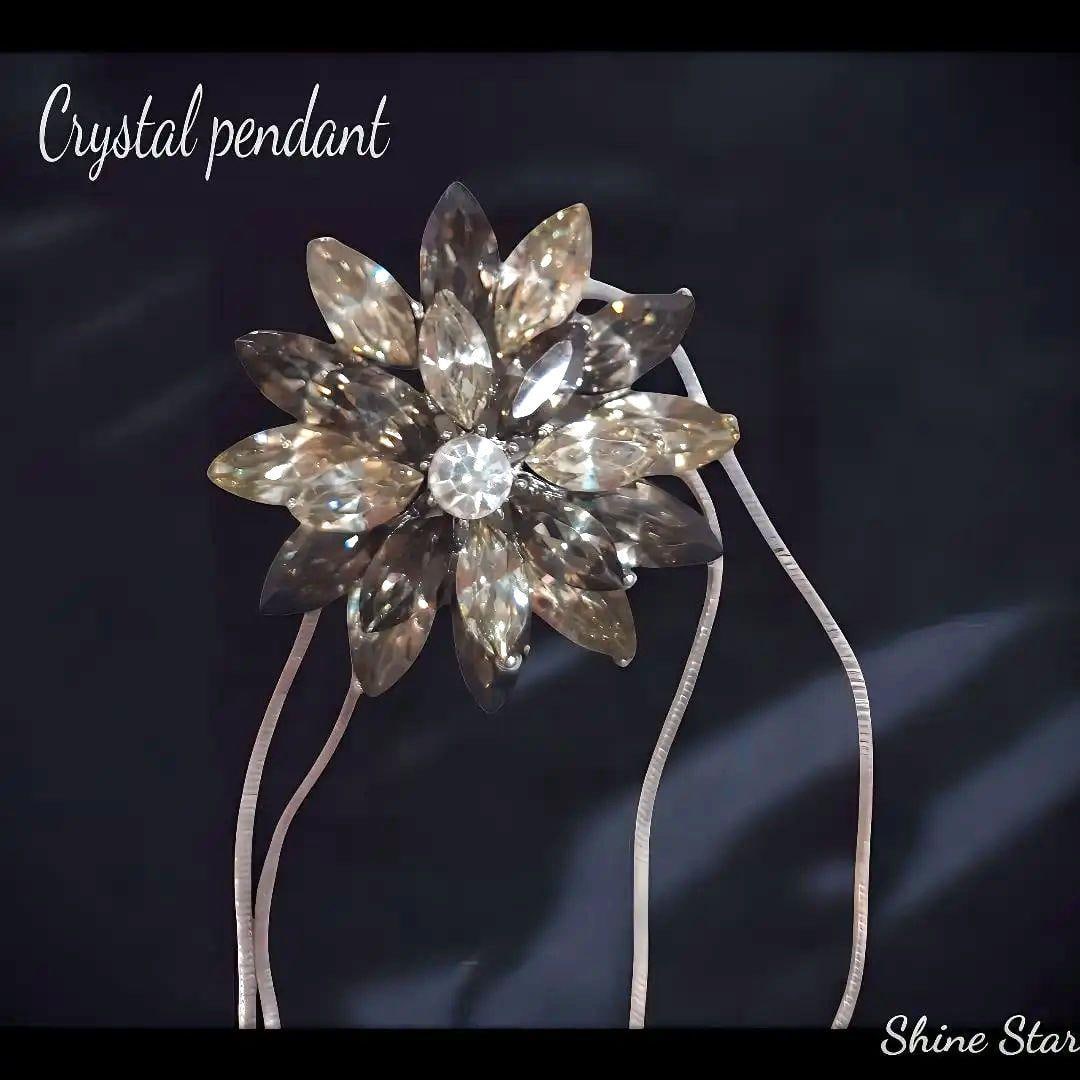 (Second-hand) Crystal necklace - 5