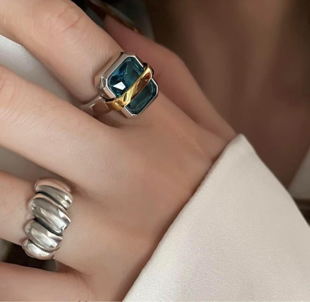 (Second-hand) Silver Ring Set (2 pieces), engraved with "S925", adjustable size: Silver ring set (two pieces), engraved with "S925", adjustable size.