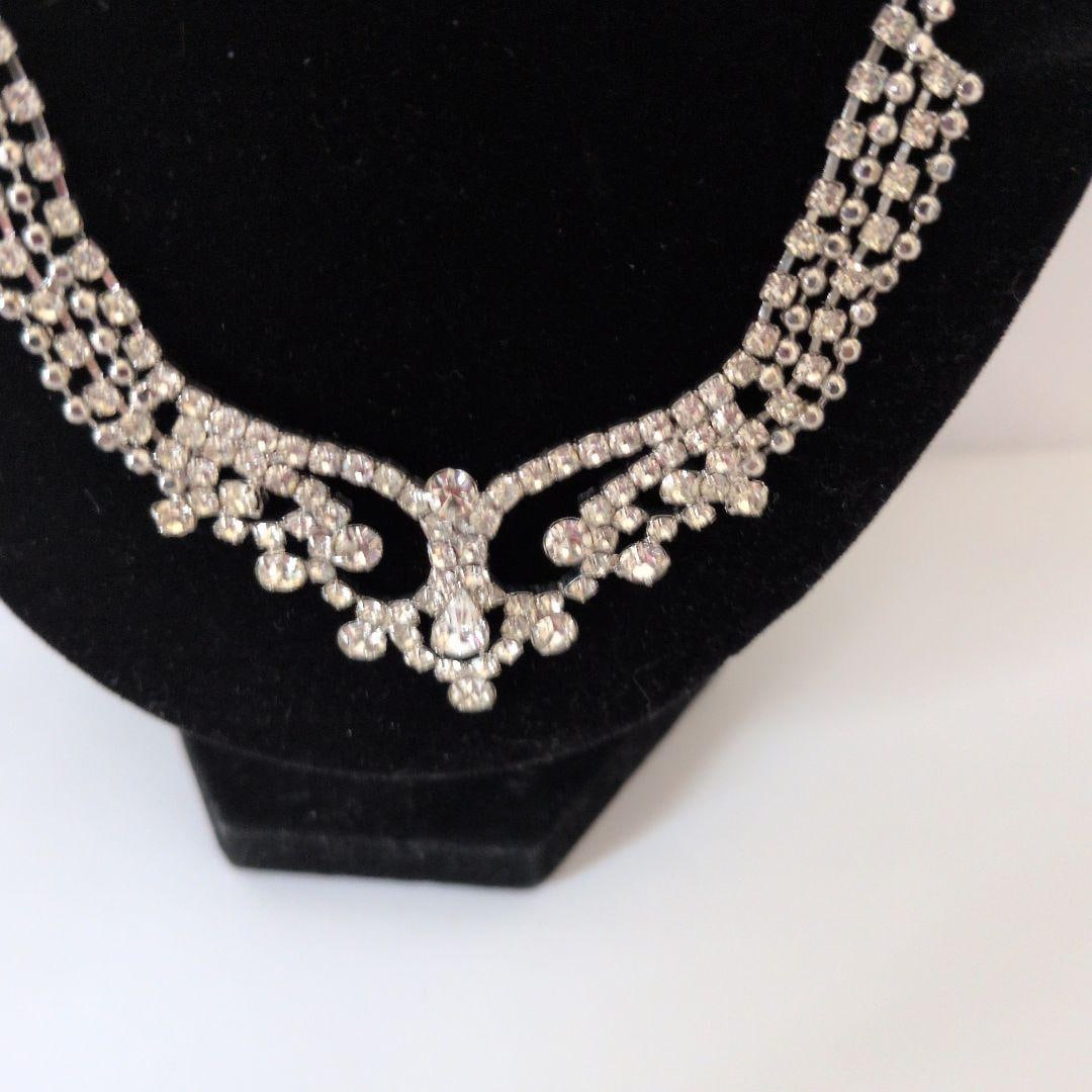 (Second-hand) An elegant silver necklace. - 2