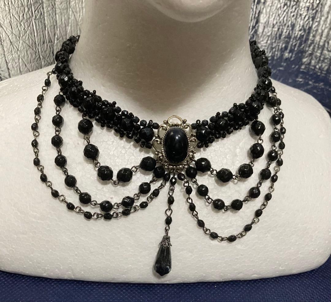 (Second-hand) Necklace Choker: Necklace