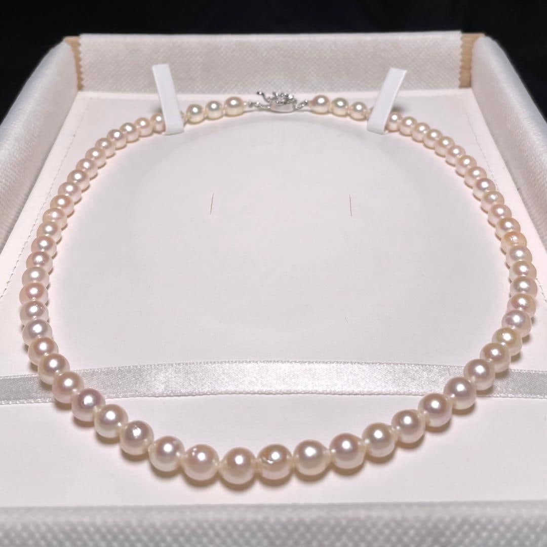 (Second-hand) Pearl Necklace (1 of 6)