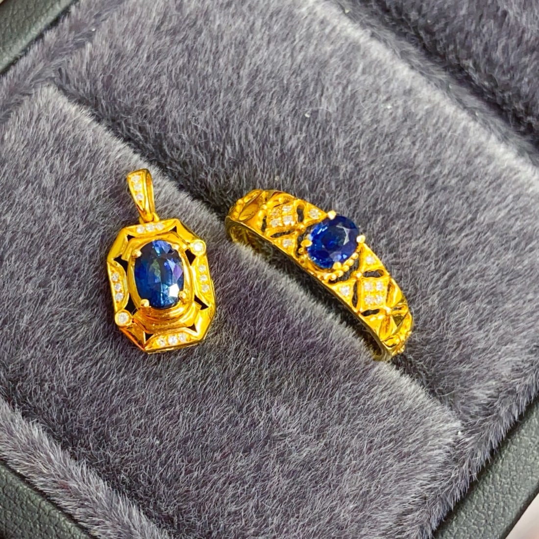 18K Gold Sapphire Set: This exquisite 18K Gold Sapphire Set is a testament to opulence and timeless beauty. Adorned with natural sapphires, the set is elegantly enhanced by diamond accents, adding a touch of sparkling