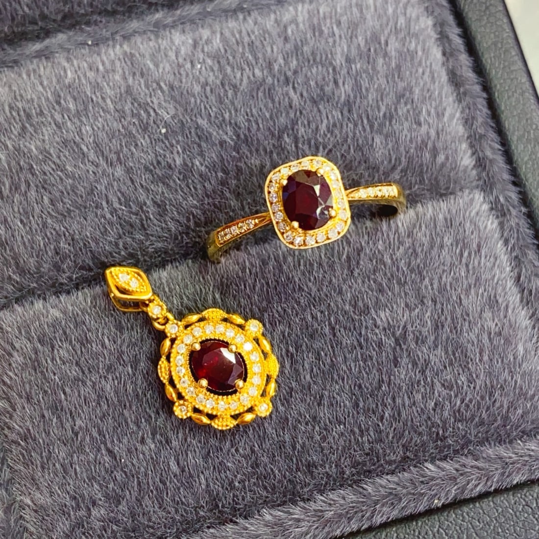 18K Gold Ruby Set - 2